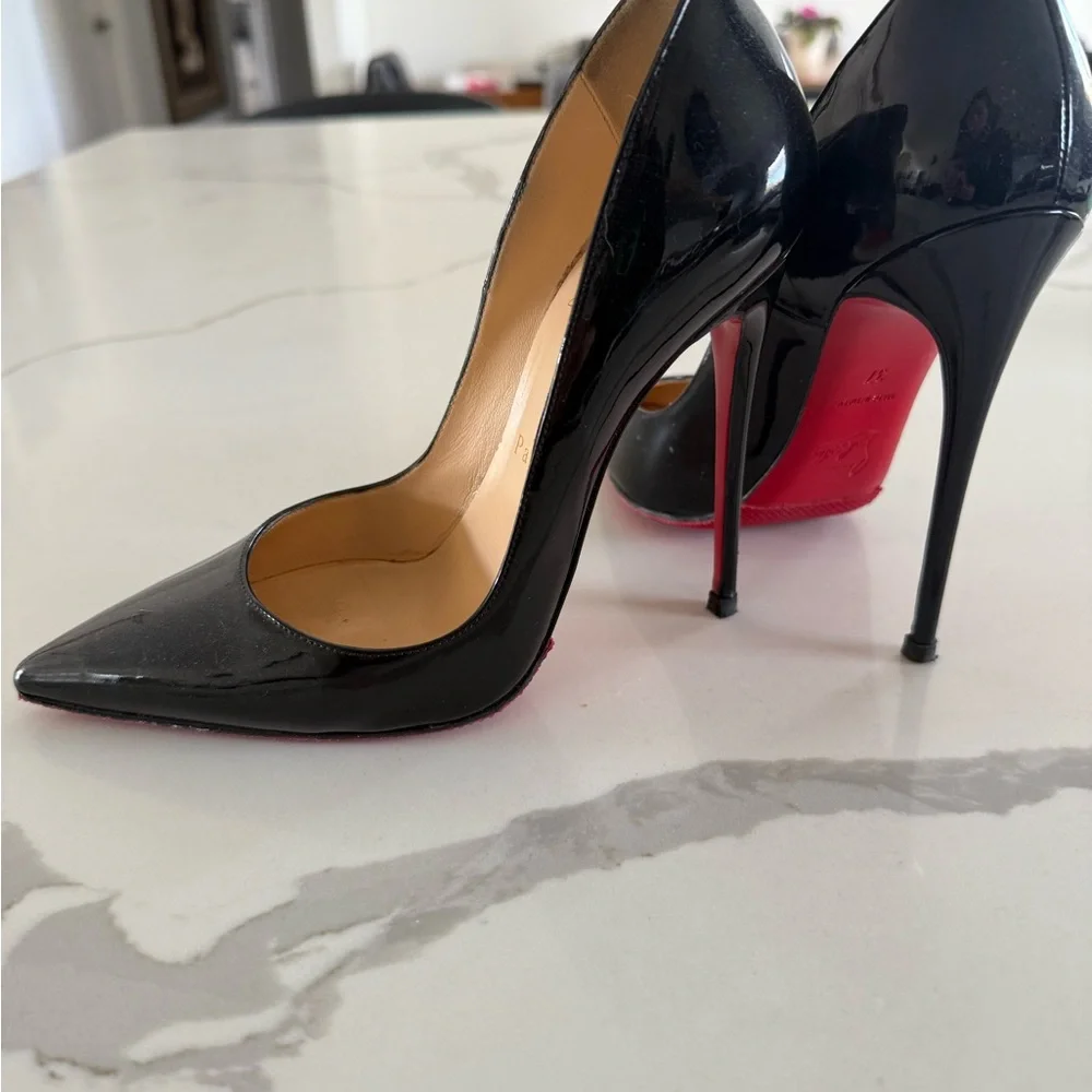 Black and Red Stiletto Heels - Picture 4 of 5
